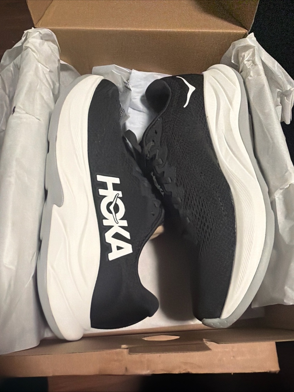 Hoka One One Rincon 4 Men's 10D Black White 1155130 / BWHT